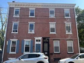 12 E Barnard St student house, West Chester PA – photo 1