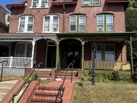319 S High St student house, West Chester PA – photo 1